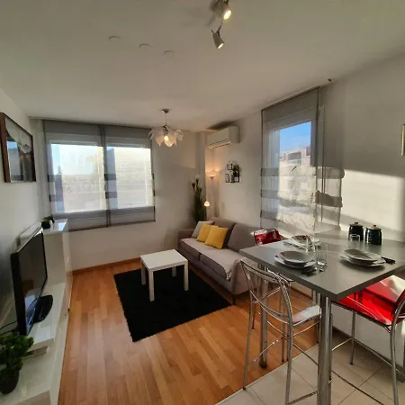 Beata East Side سبليت